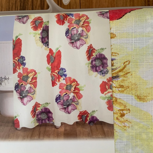 CLEARANCE Bacova Poppy Garden Floral Shower Curtain NIP - Picture 4 of 4
